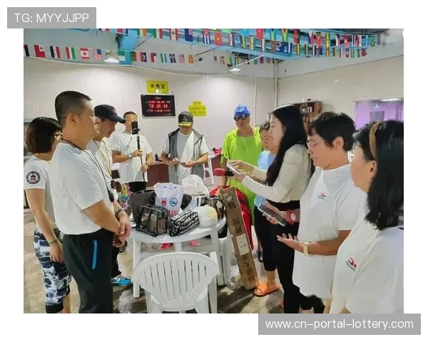 王丹丹三易泳衣一日三赛，大连冬泳赛展现女将坚韧斗志